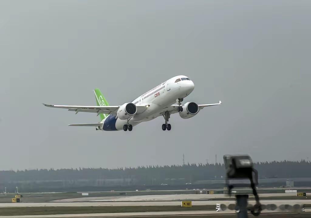 以牙还牙！
既然欧美带头不发给中国适航证，那么中国一样有办法应对欧美。
中国一样