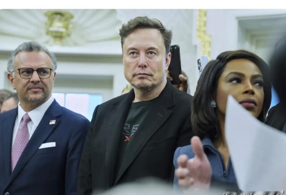 最新消息：法国传唤马斯克出庭作证，
1. 关键事件与时间：巴黎时间2026年2月