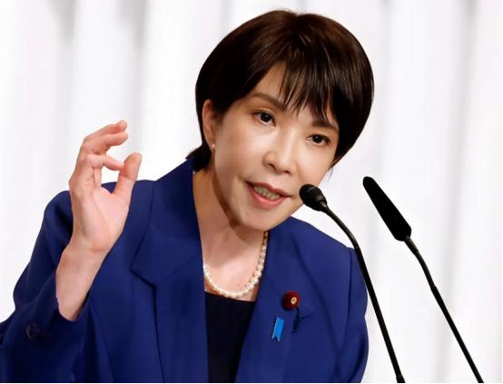 中美握手言和后，第一个心态崩掉的国家出现，举国上下反战声高涨
特朗普访华结束后，