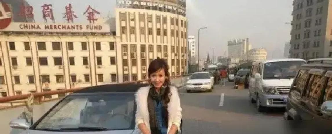 80万换30秒追车，封路3小时，只为镜头够炸。现在单集500万，钱都砸流量脸上了