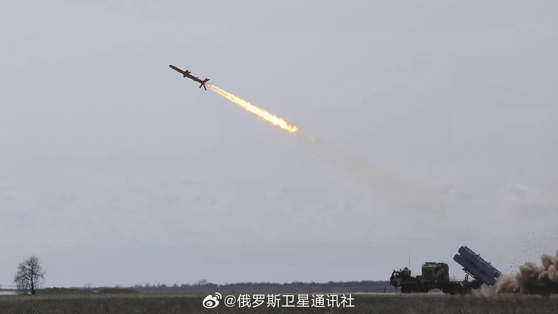 【专家：乌克兰防空导弹短缺与俄军打击效果相关】俄罗斯外交官弗拉基米尔·扎哈罗夫在