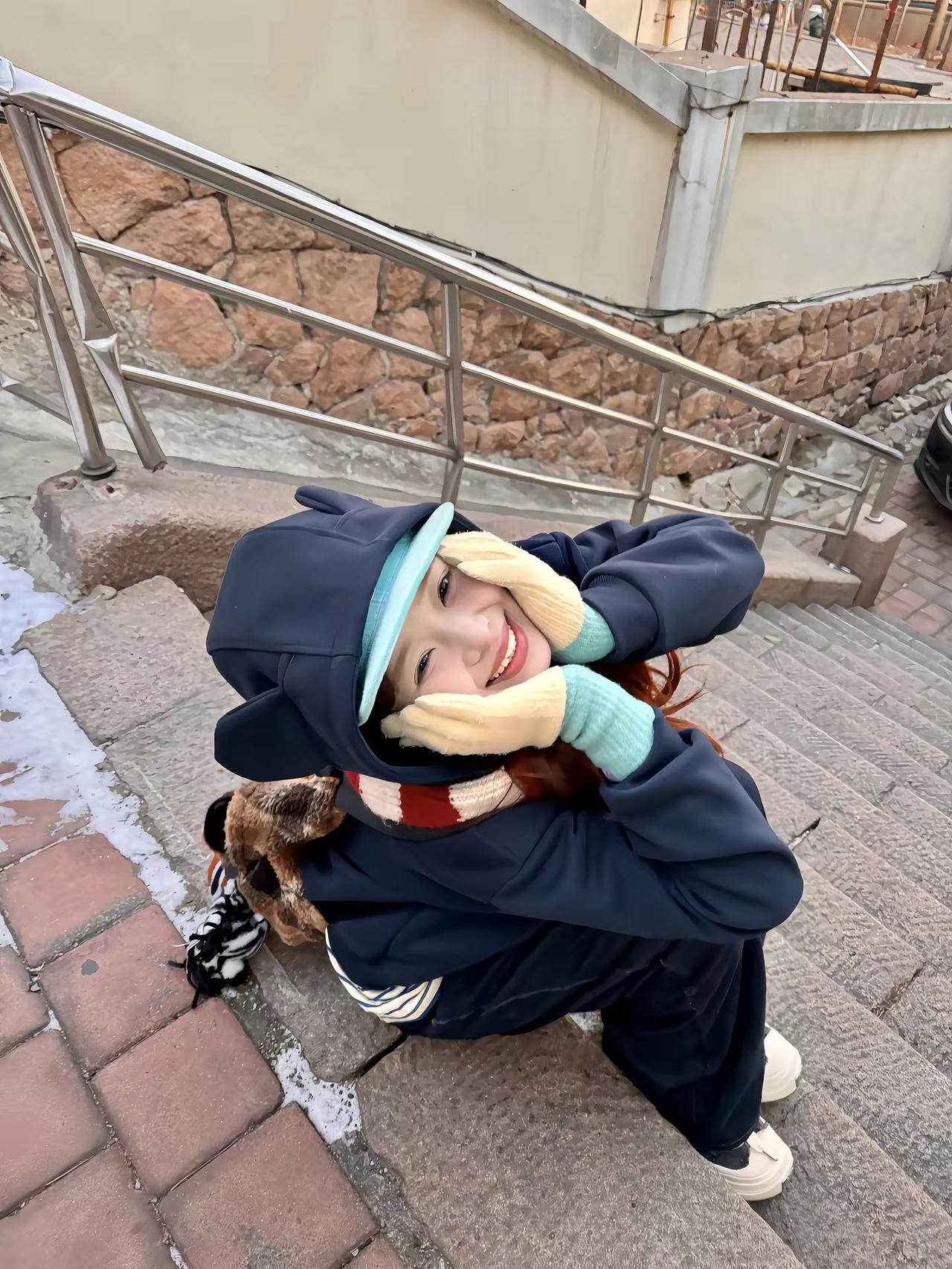 还好我是对世界充满好奇的小女孩 是走在路上都能哼起歌的人៸៸᳐>⩊<៸៸᳐