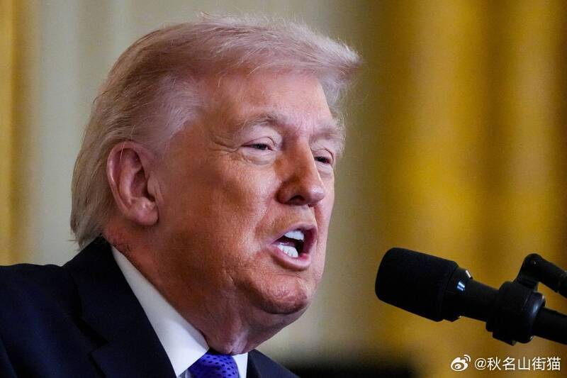 标题：特朗普承认对伊动武靠“直觉” 《纽约时报》批白宫决策混乱、缺乏配套海外新鲜