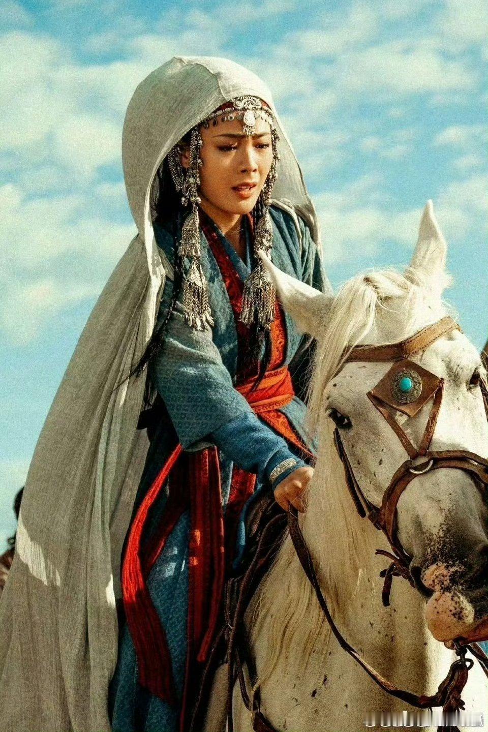 陈丽君是怎么面试上镖人的 越剧多年的功底不是白练的，身段、眼神、控制力都碾压级，