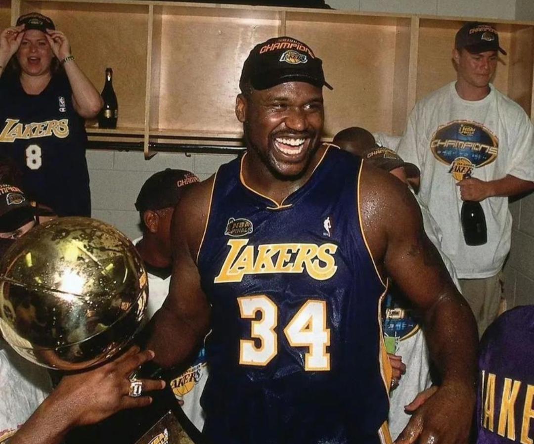 NBA的历史长河里，各个位置都涌现了无数超级球星，如“篮球之神”迈克尔乔丹、“指