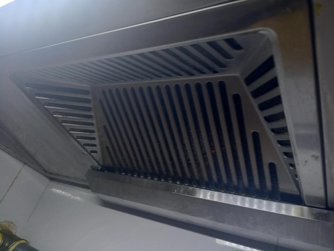 #我的假期日记# 假期宅在家里，今天干了一件特别有意义的事，网上买的油污净，把灶