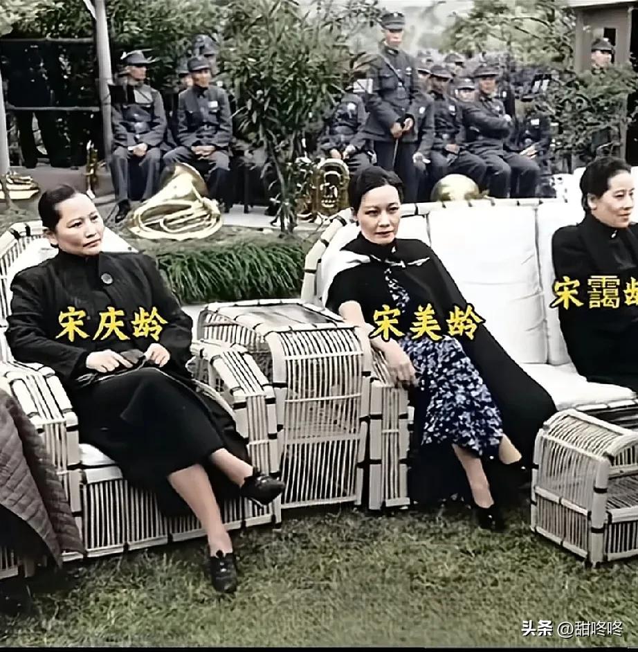 1940年，宋氏三姐妹的珍贵合影。
抗战爆发后，三姐妹能放下分歧共同抗战。这张合