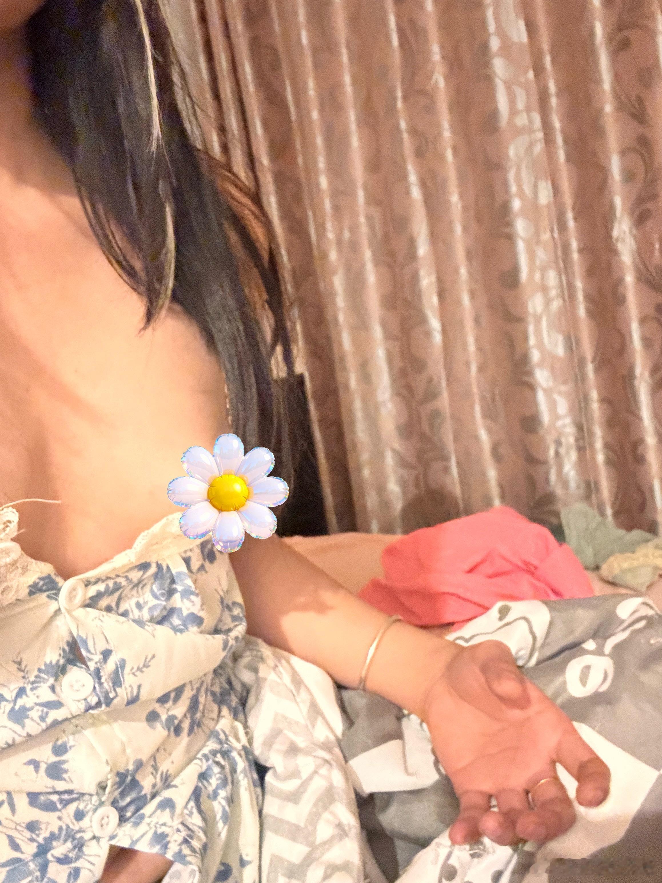 就这样一不小心衣服掉下去了 