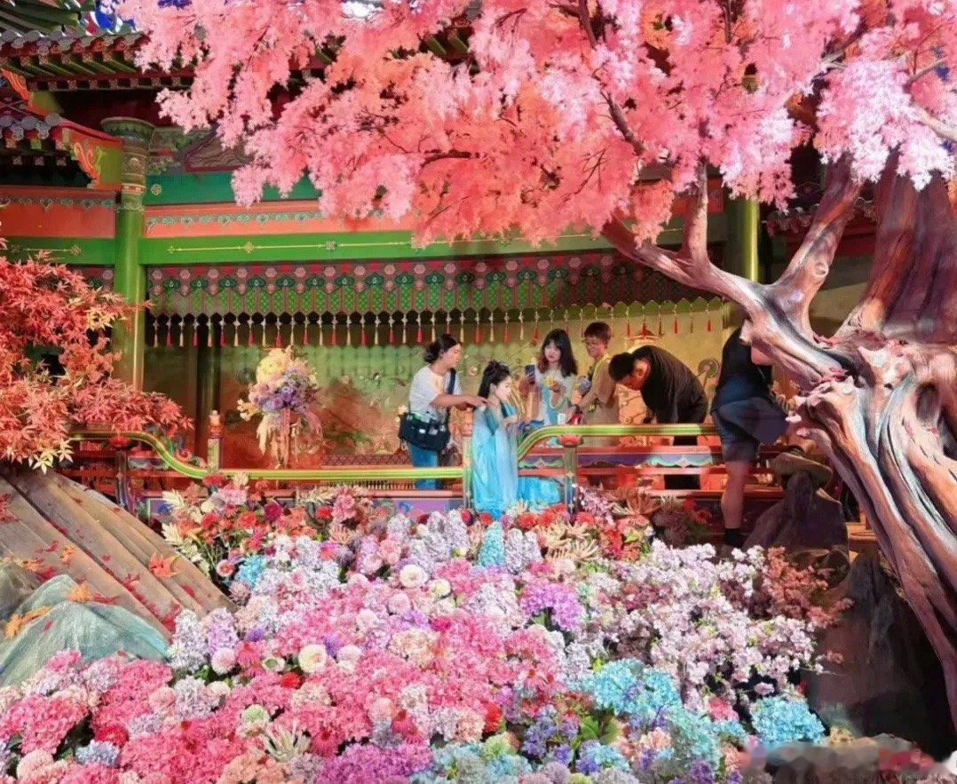 《临江仙》这个布景怎么样，到底是高级感，还是影楼风 。现在剧怎么不搞，搞那种感觉