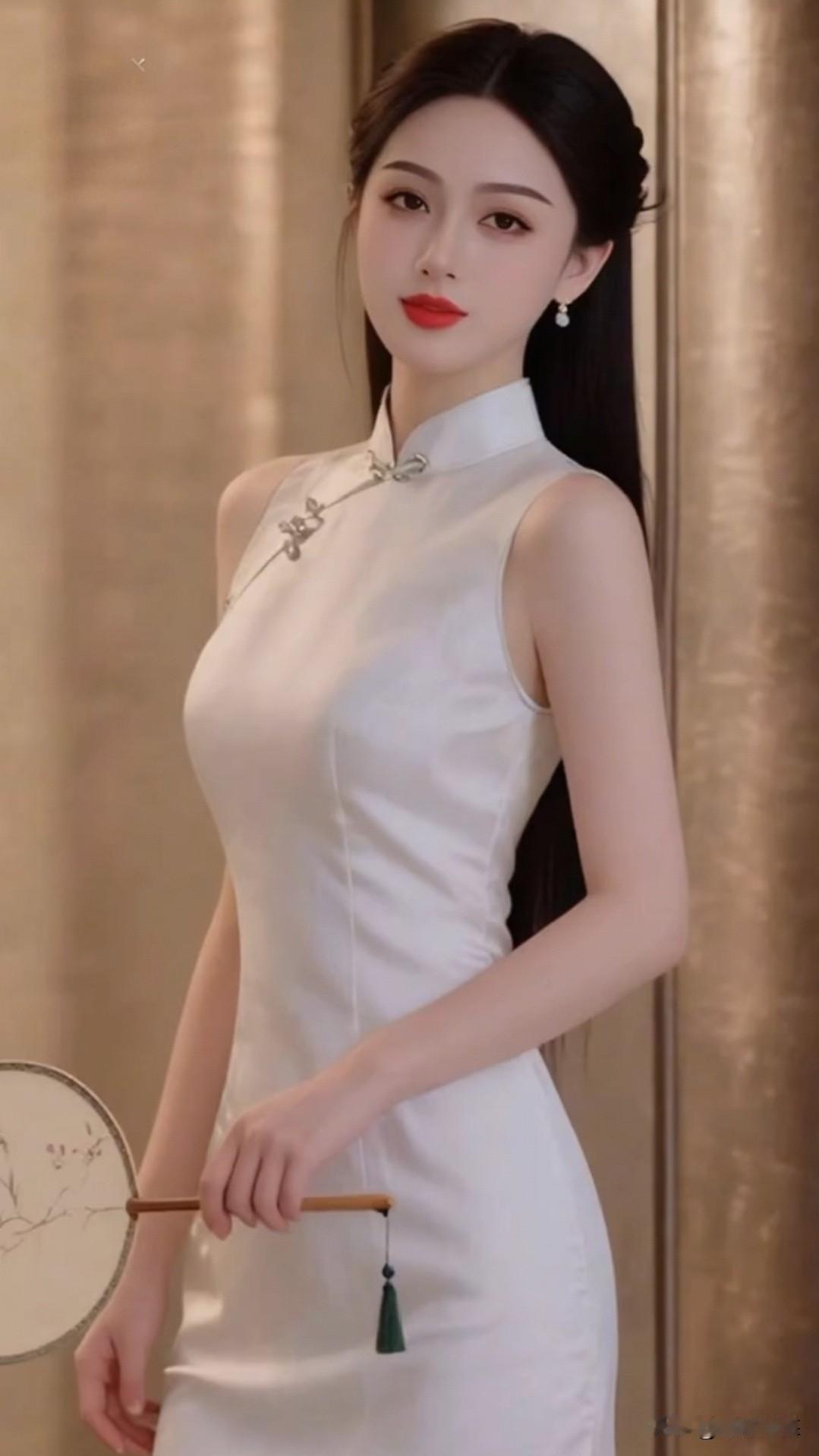 旗袍在20世纪20年代改良成型，于1929年被列为法定礼服，成为民国标志性女装。