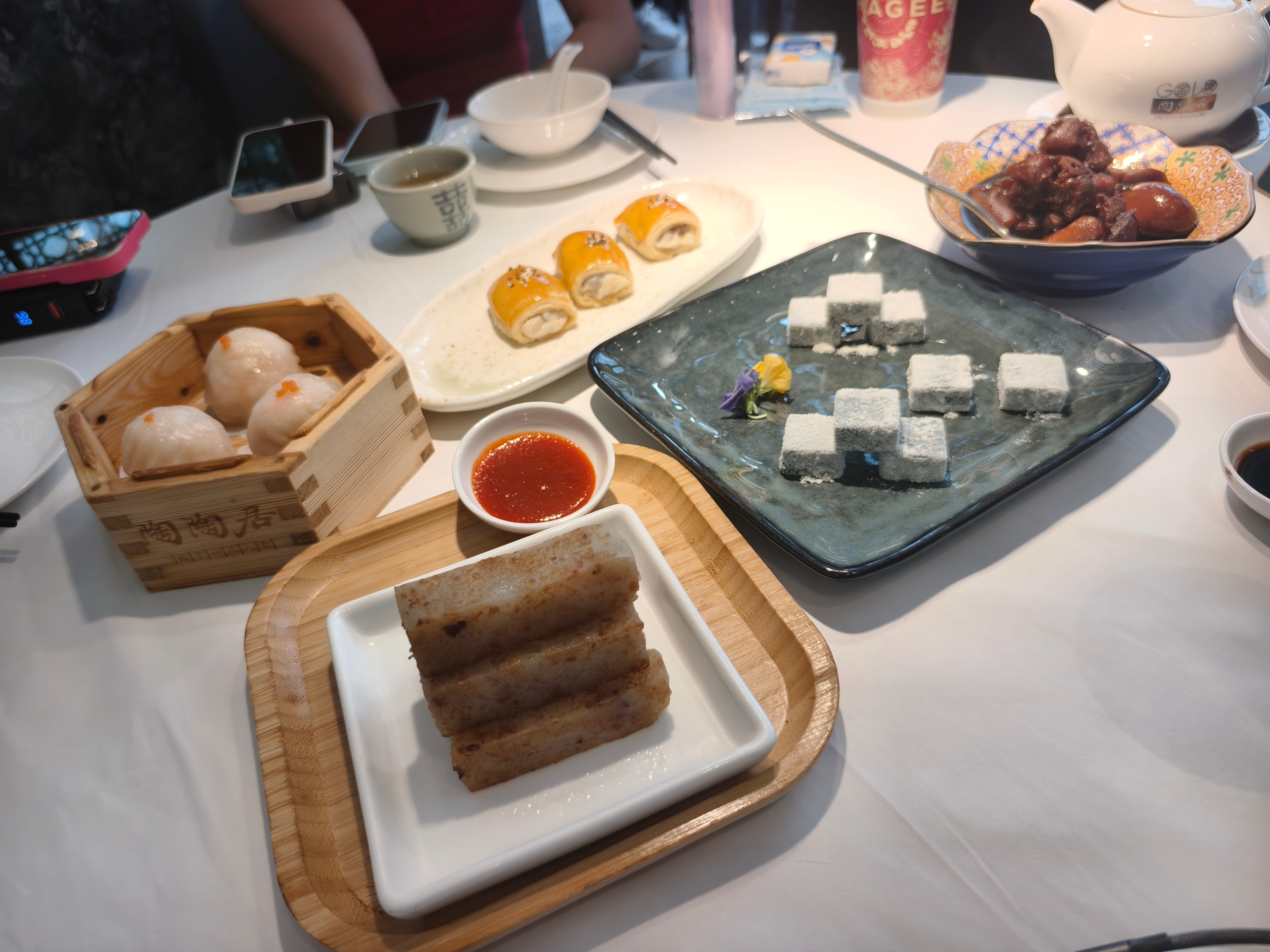 好喜欢跟狗宝妈一起吃饭一起聊天啊太开心了太开心太开心了