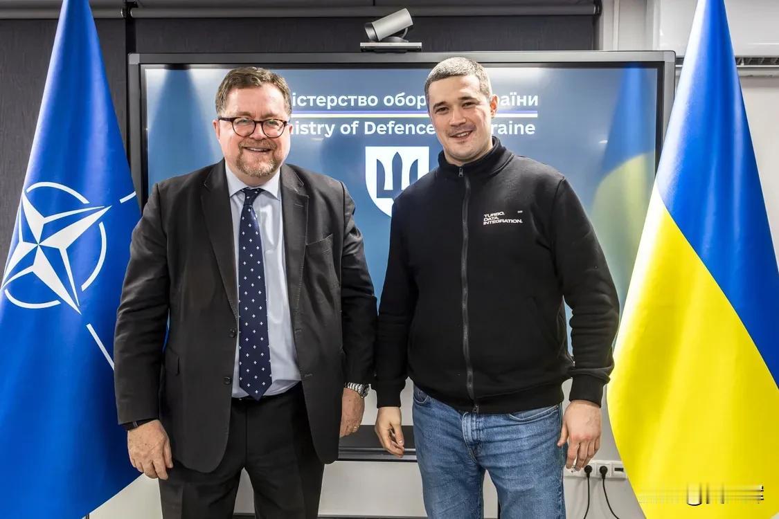 乌克兰与北约敲定防空合作关键优先事项
 
1月31日，乌克兰国防部通报称，乌防长