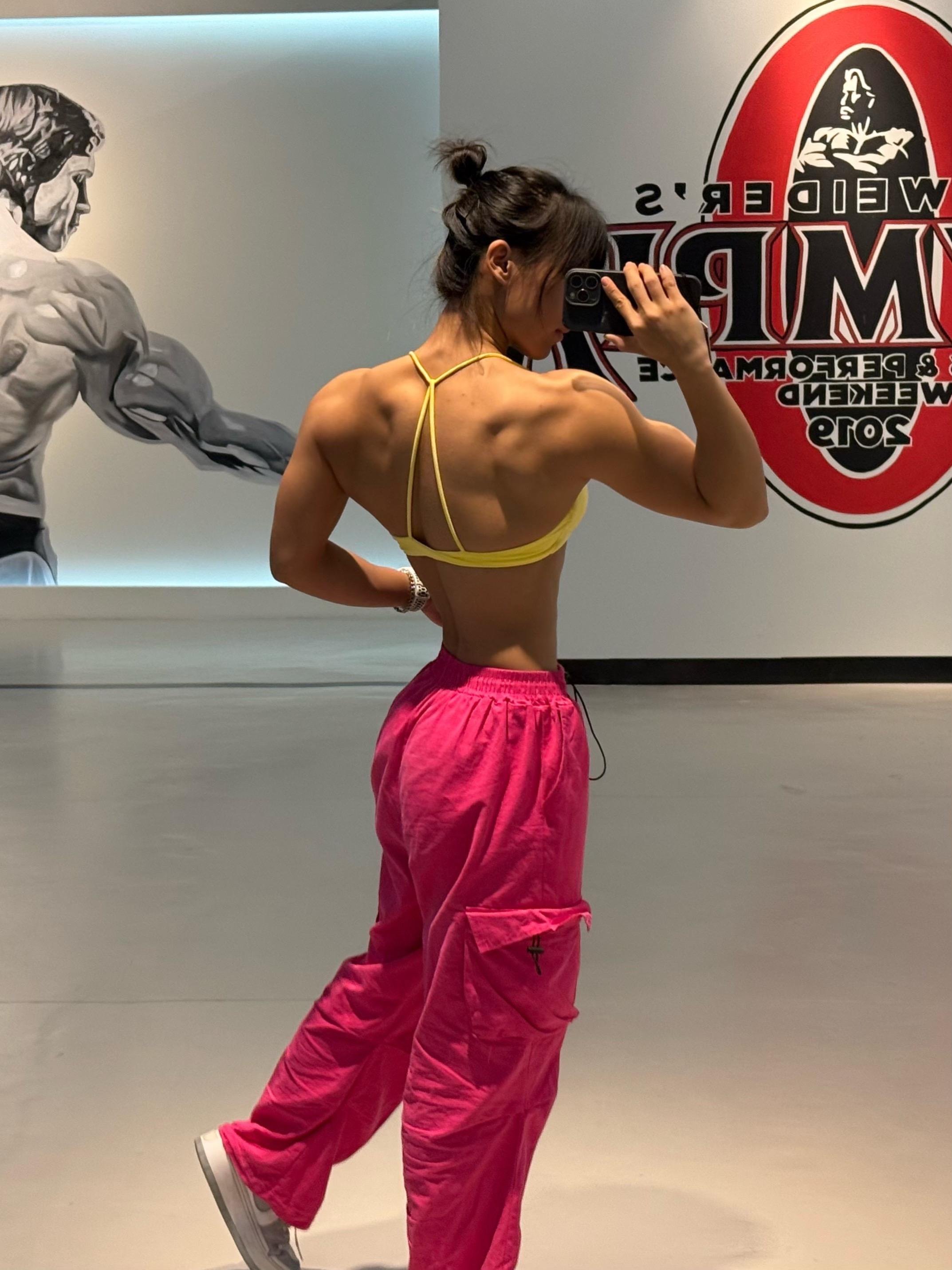 健身 怎么泡牛奶咖啡 肩宽背厚