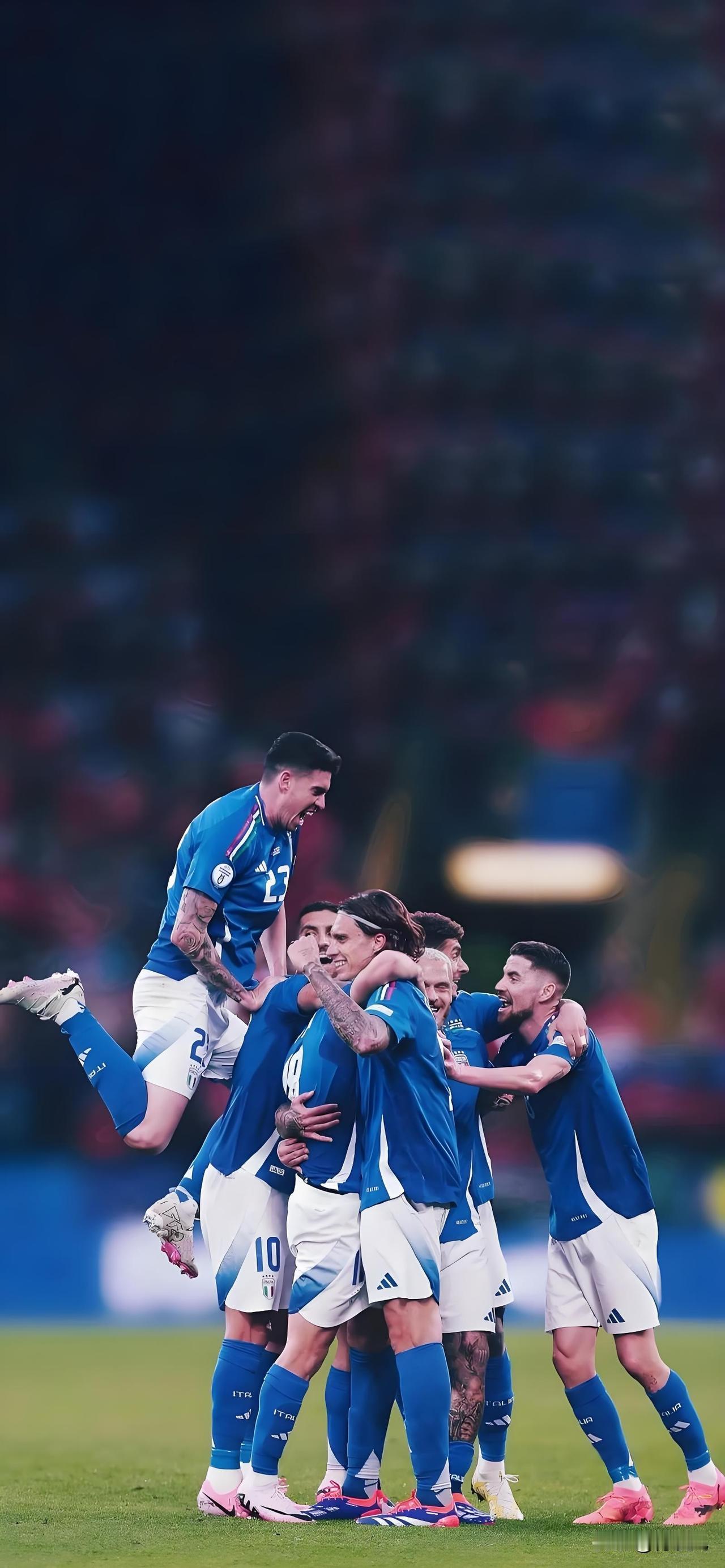 意大利现在这个状况，我觉得是一种“报应”，自从马特拉齐那件事之后，我就对意大利好