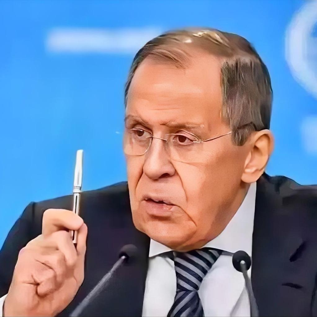 俄罗斯专家点破关键：为啥背叛祖国的人，都爱往美国跑？
 因为美国本来就是一个由叛