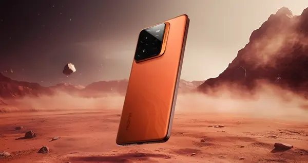 真我高管坐地铁被拍：真我GT8 Pro差点被曝光