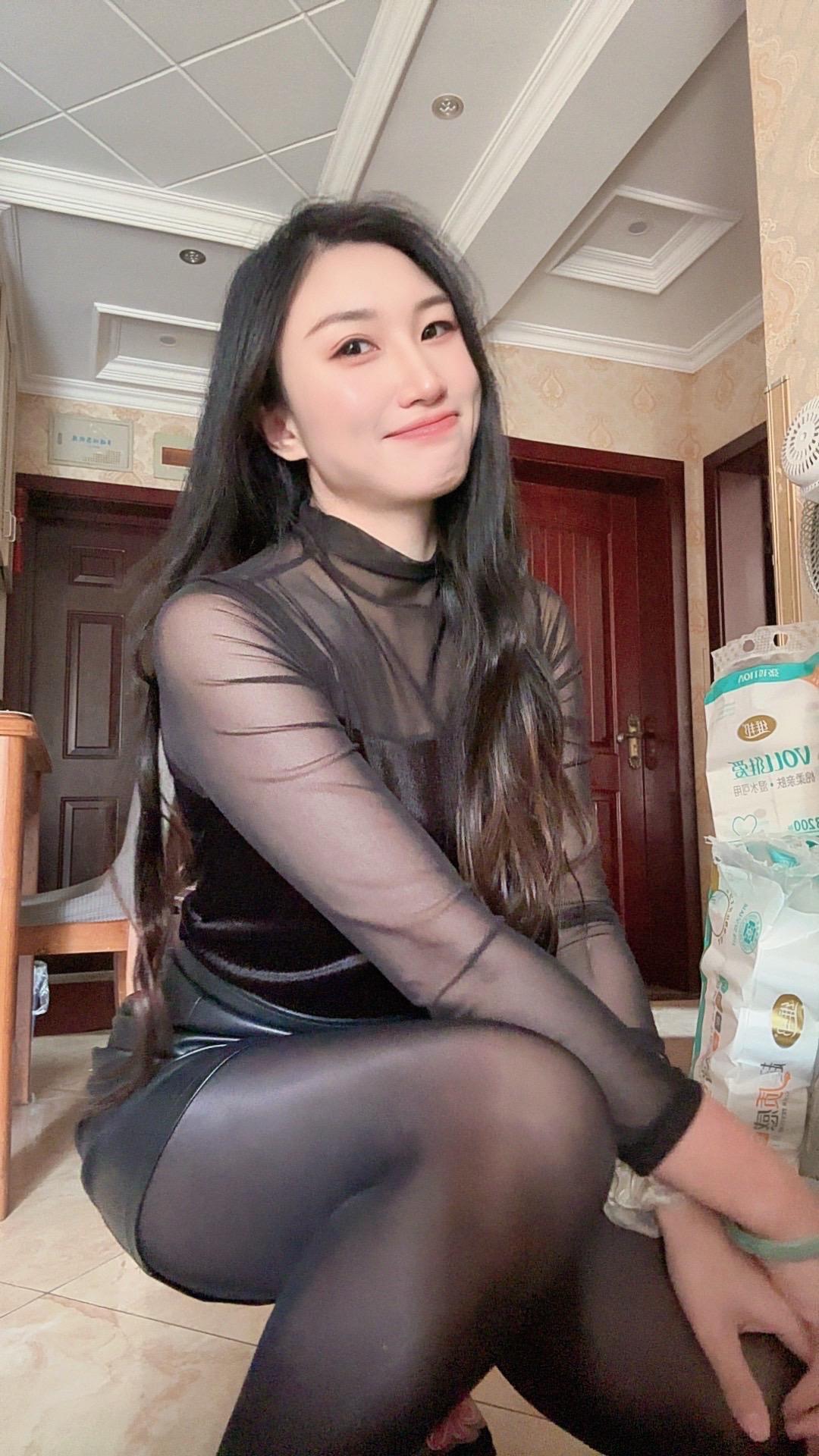 33岁未婚=“大龄剩女”？这标签谁爱贴谁贴！中国式催婚总喊“先结再说”，却从不管