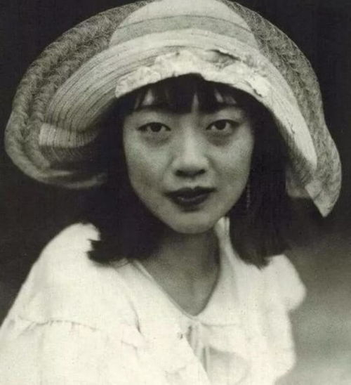 他是中国最后一位太监孙耀庭，一生浮沉，道尽了封建帝制最残忍的人性碾压。1902年