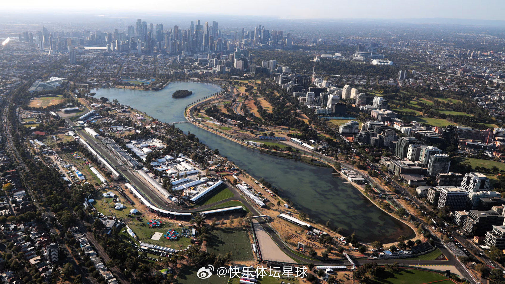 f1 ☀️早～赛事周！  cr：RonnieFei_赛车圈 