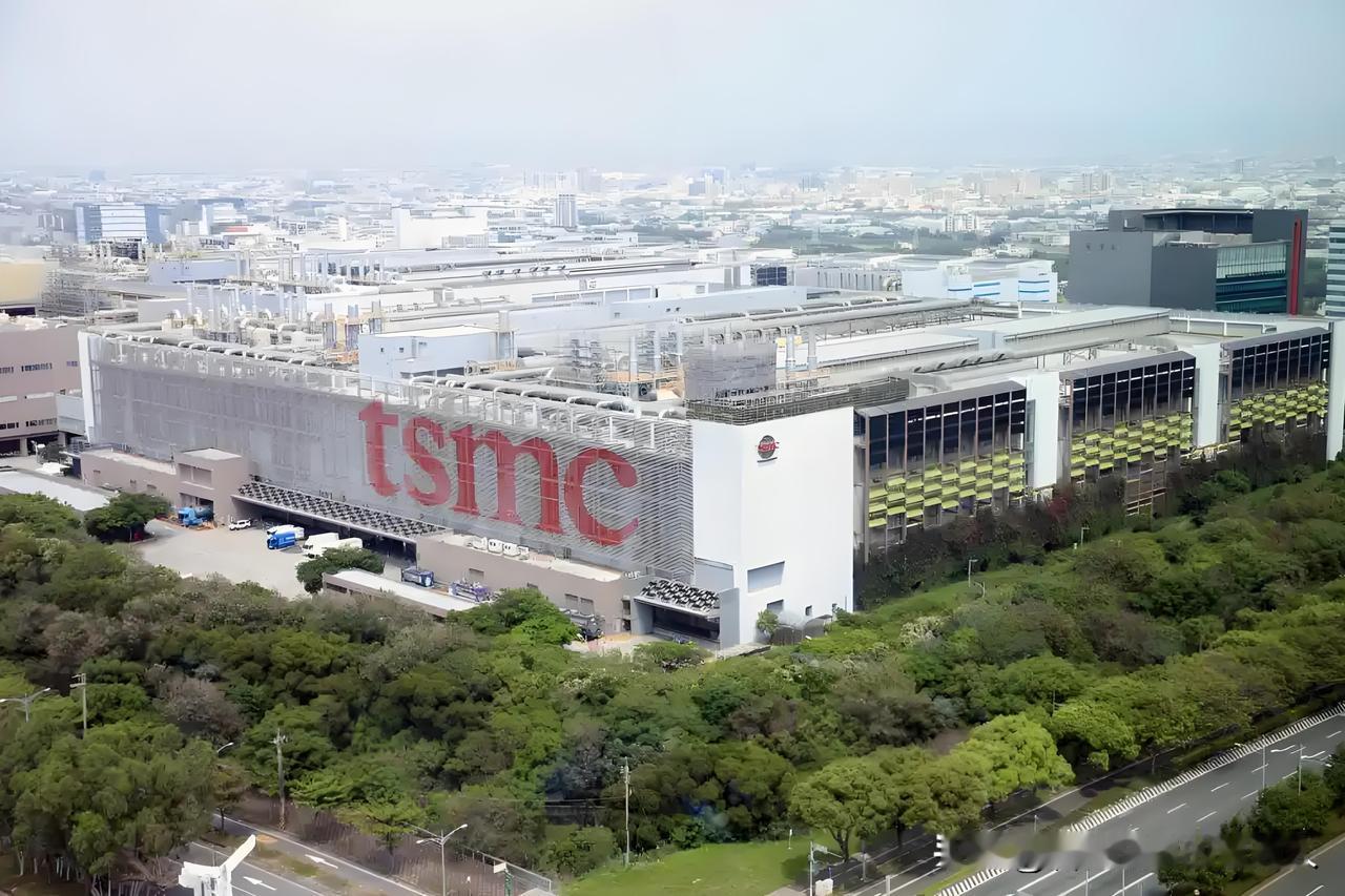 武器送过去，工厂搬回来！美国向台湾地区通报超过110亿美元军售后，又推动台积电把