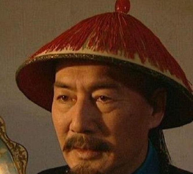 张廷玉：雍正最信任的“人形U盘”，乾隆却削他爵位、毁他画像？一个汉臣的极致忠诚与