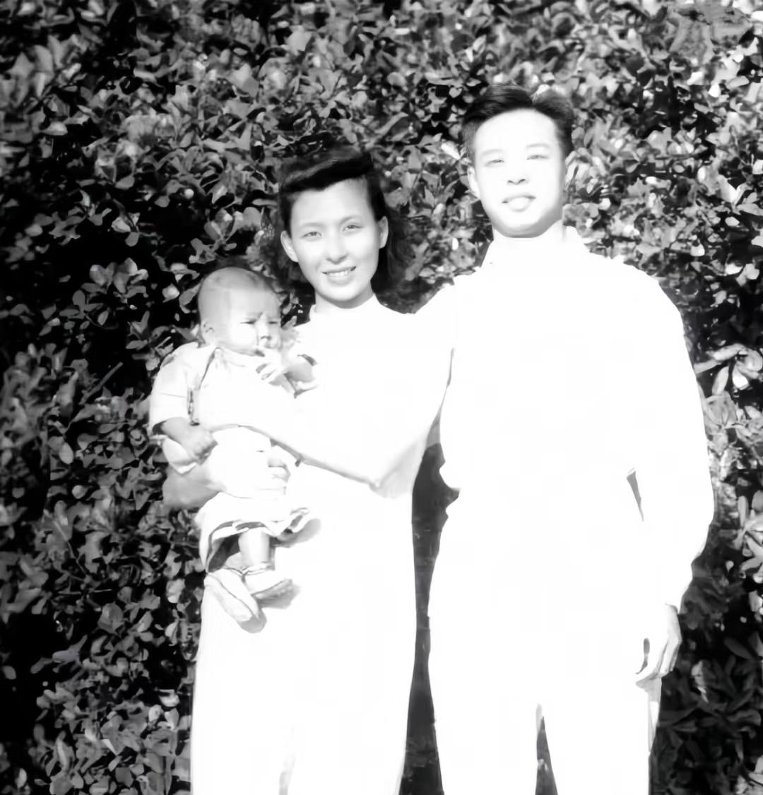 1949年送朱枫赴台的万景光，为何让保密局至今想不通？
 
1949年深秋的香港