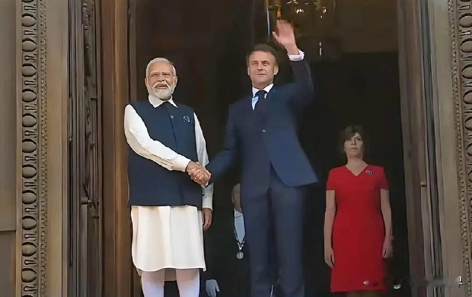 1月16日下午的最新消息，速报，全都不容错过，第三条：印法敲定114架阵风战斗机