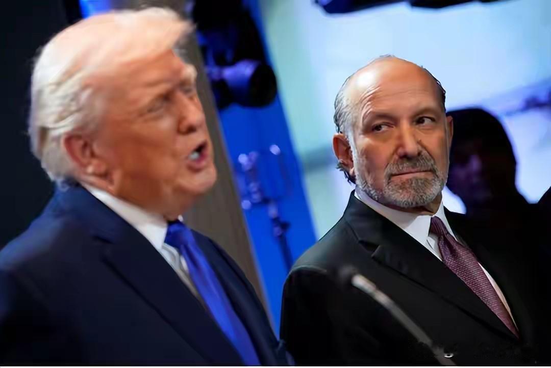 特朗普推迟访问，别天真了，这根本不是什么“推迟”，这是赤裸裸的“实力打脸”！
