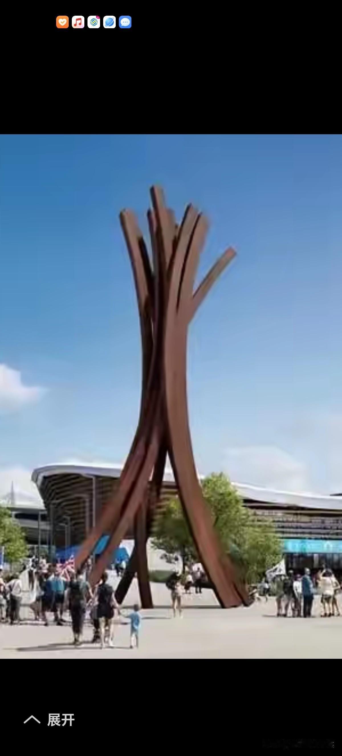 马克龙本月访华，并将高18米，重43吨雕塑《聚合：52·5弧x14》赠予中国！其