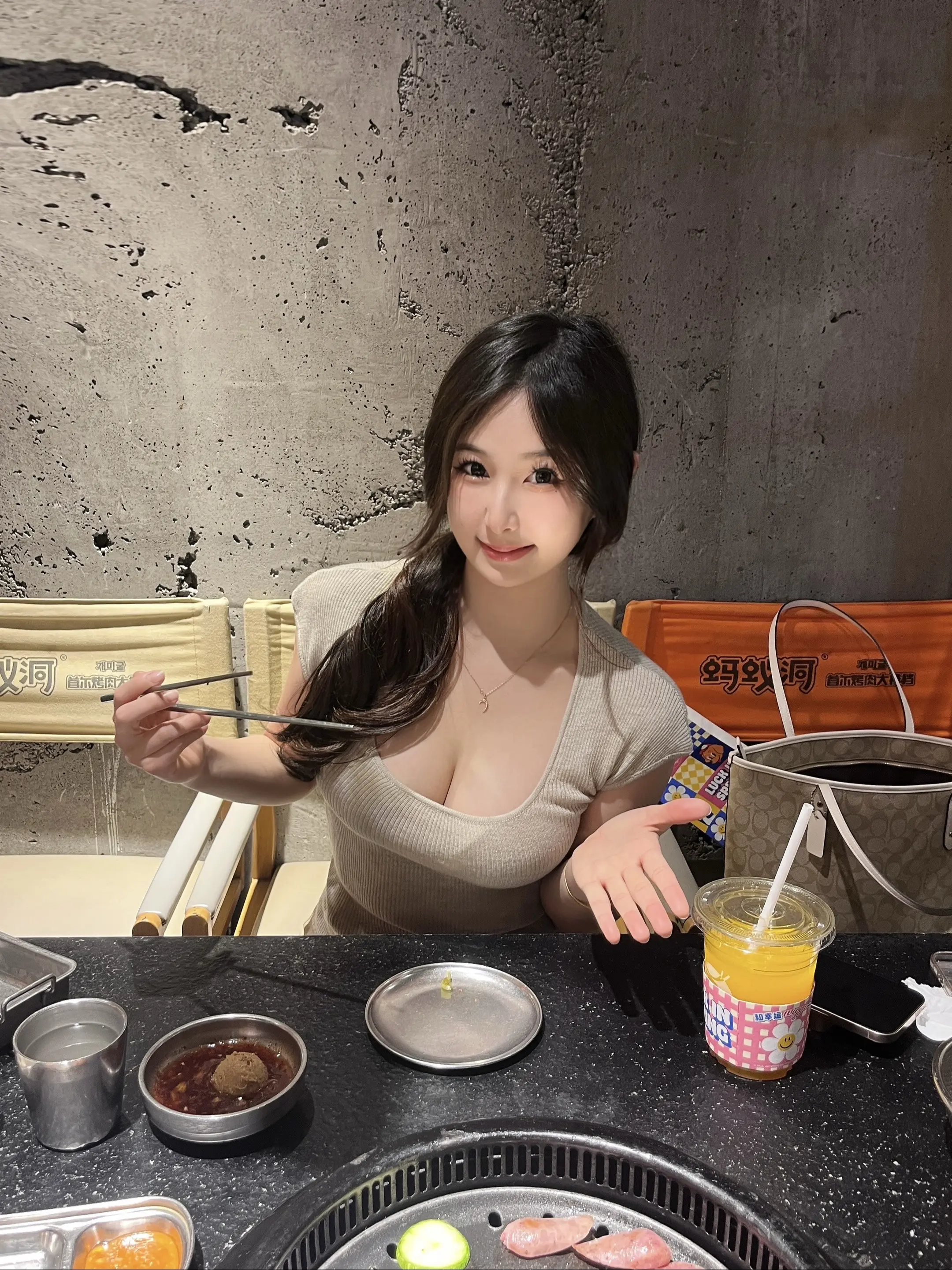 一起吃烤肉吧🍖