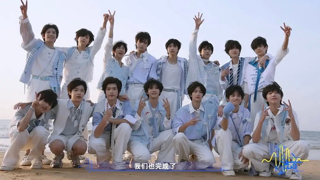 TF四代海边大合照 🎀我看到了一群不认识的人