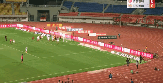 蓉城不是海牛球员帮忙根本赢不了！说实话蓉城罗慕洛角球进球如果不是海牛球员在前点门