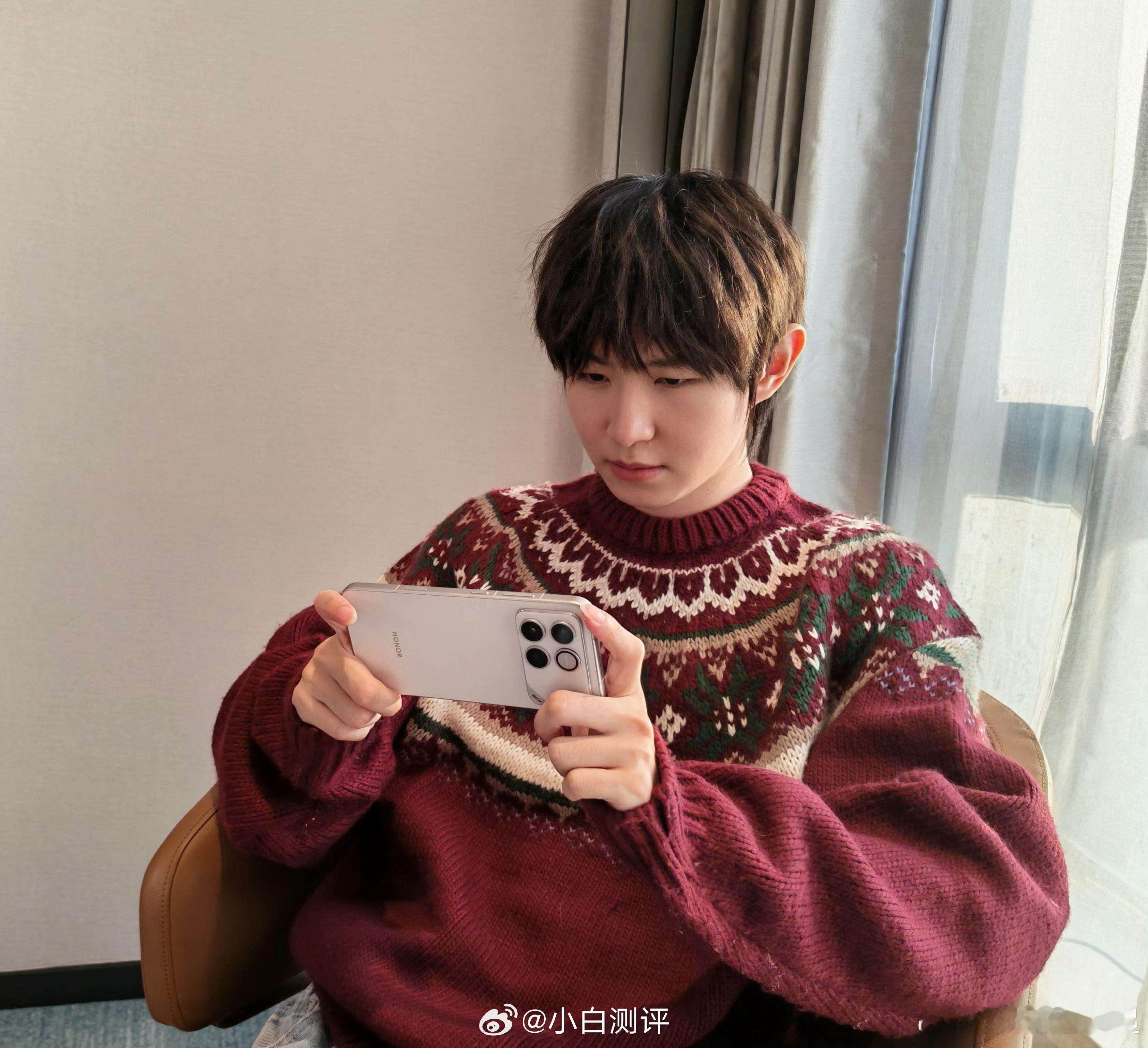 荣耀WIN真机曝光，第一眼还真以为是红米K90