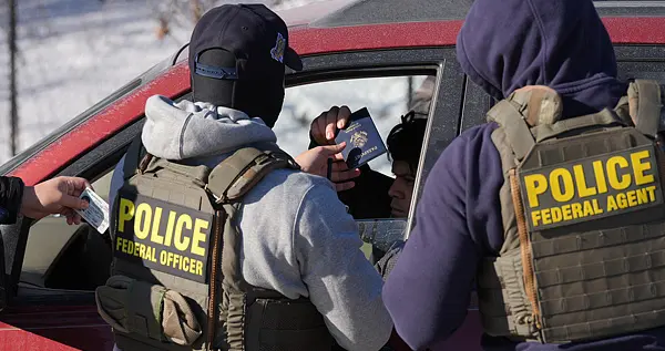 特朗普：联邦政府在明州的移民执法行动将适当降级