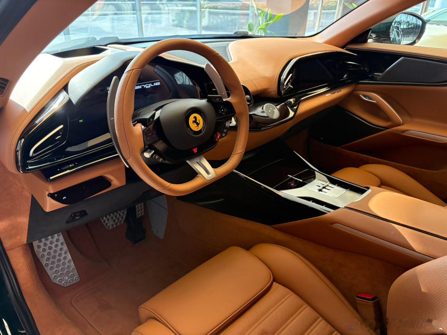 法拉利Purosangue英国绿&棕色Cuoio全新现车 马上提🟢🟤 