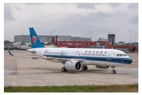 美国一纸“断供令”砸向中国商飞，试图掐断C919的动力心脏；不到一个月，中国三大