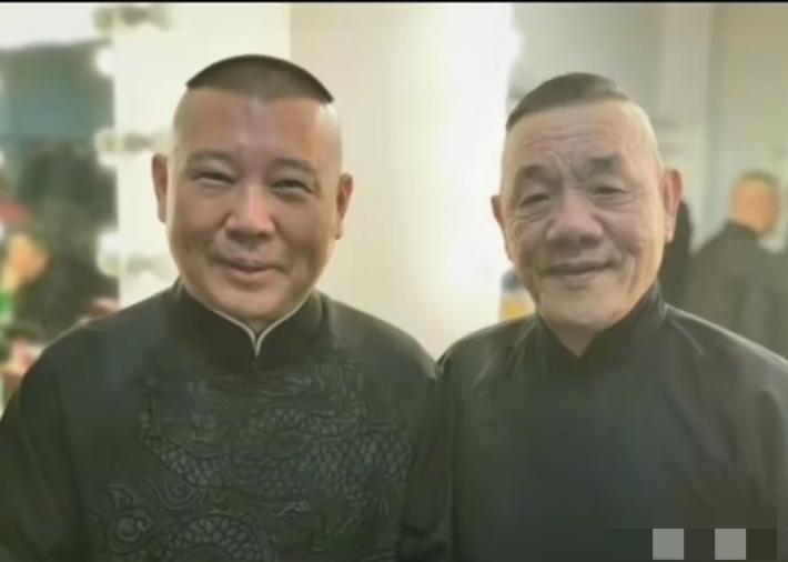 哈哈，杨进明8月17日发了几张与郭德纲和于谦的合影，并配文“相声，戏曲传承老有所