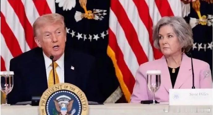 特朗普核心心腹确诊癌症， 这位白宫大总管对特朗普到底有多关键？ 她的去留直接影响