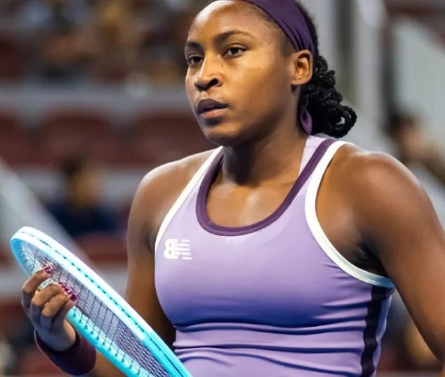 高芙2-1战胜科斯蒂亚 ，生涯首进迈阿密站女单八强！
      北京时间202