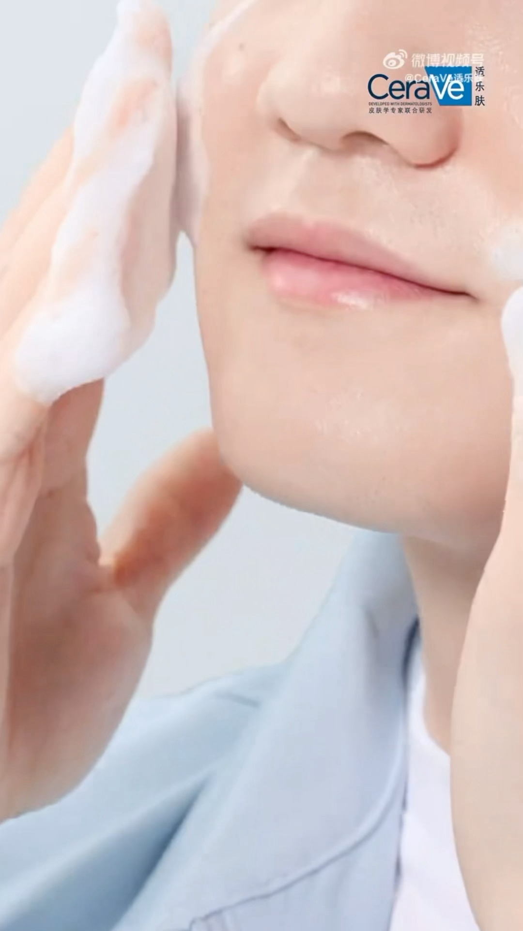 樊振东 适乐肤喵的咪！小猫咪在洗脸！！！ 