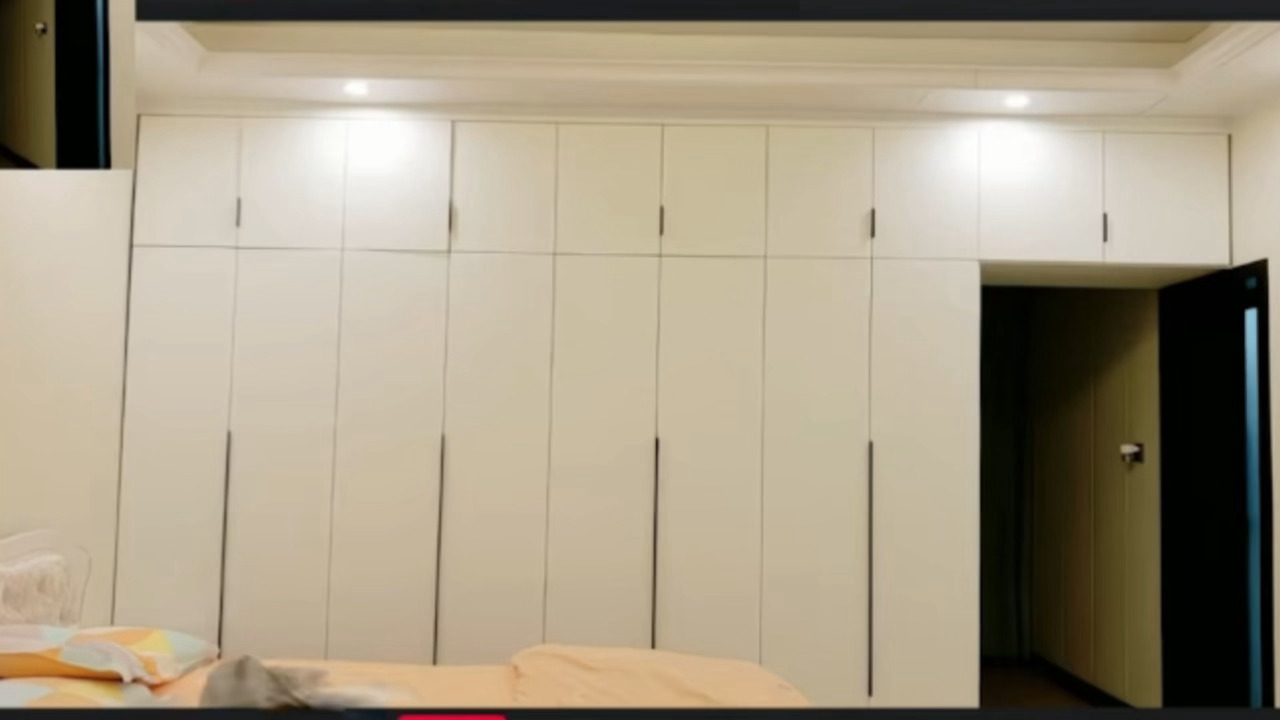 本期直播最爱的一幕：萌萌小狗头突然出现🥲 ​​​
