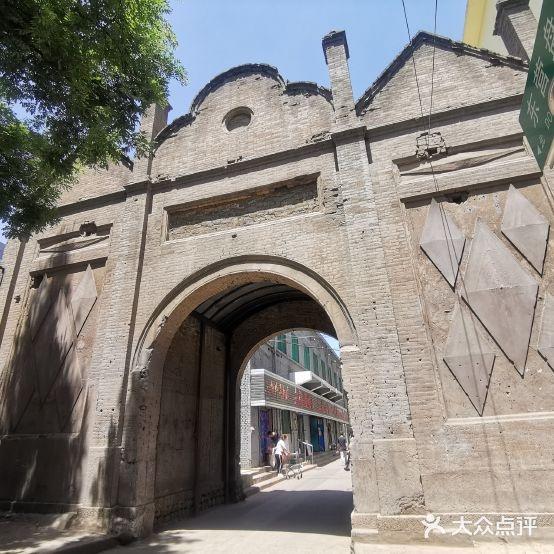 谈谈你所了解的日寇侵华的罪行阳泉的老城区，还有一座建筑，称为东营盘，是日军当时侵