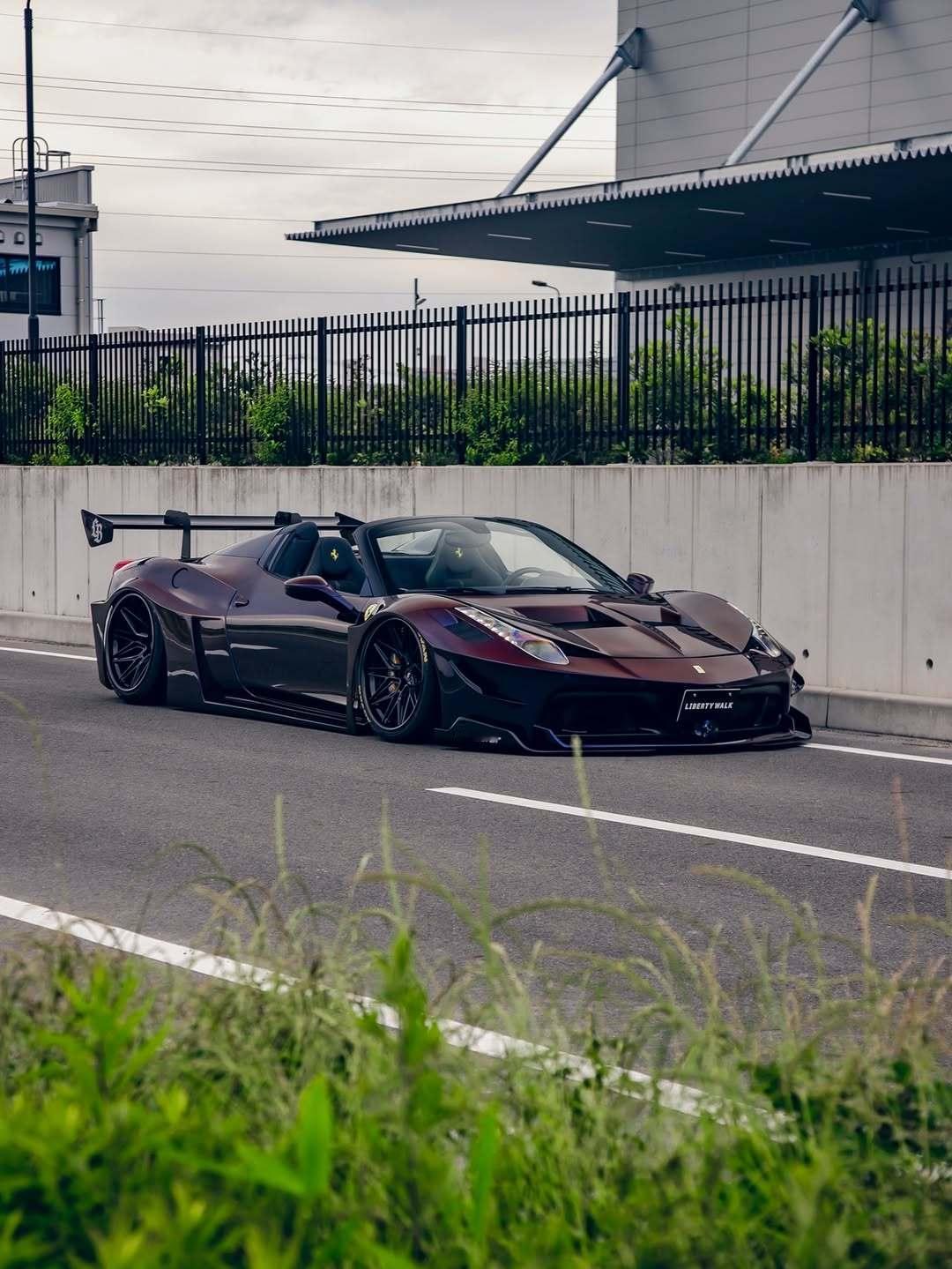 LB-Silhouette WORKS Ferrari 458 spider ​