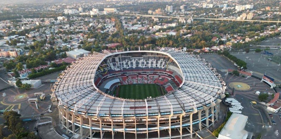 在今日凌晨，FIFA官方公布了2026年美加墨世界杯48支小组赛球队的分档以及抽