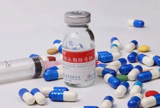 酒后吃这些药是玩命喝酒后千万别乱吃药！头孢类抗生素、退烧药、安眠药、抗过敏药、降