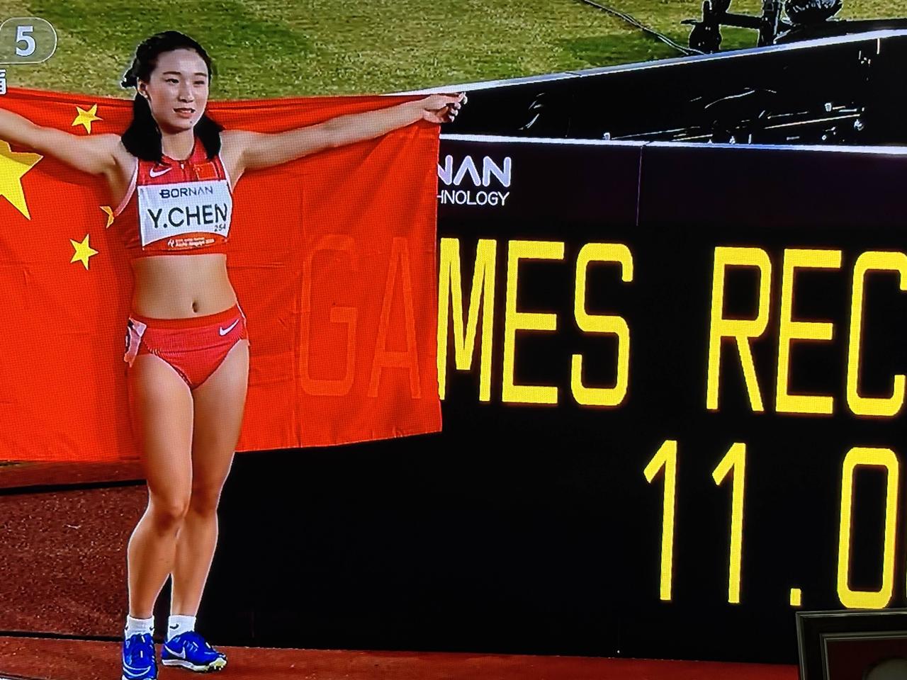 中国选手陈妤颉拿下名古屋亚运会女子100米冠军
作为新生代的天才少女，来自浙江的