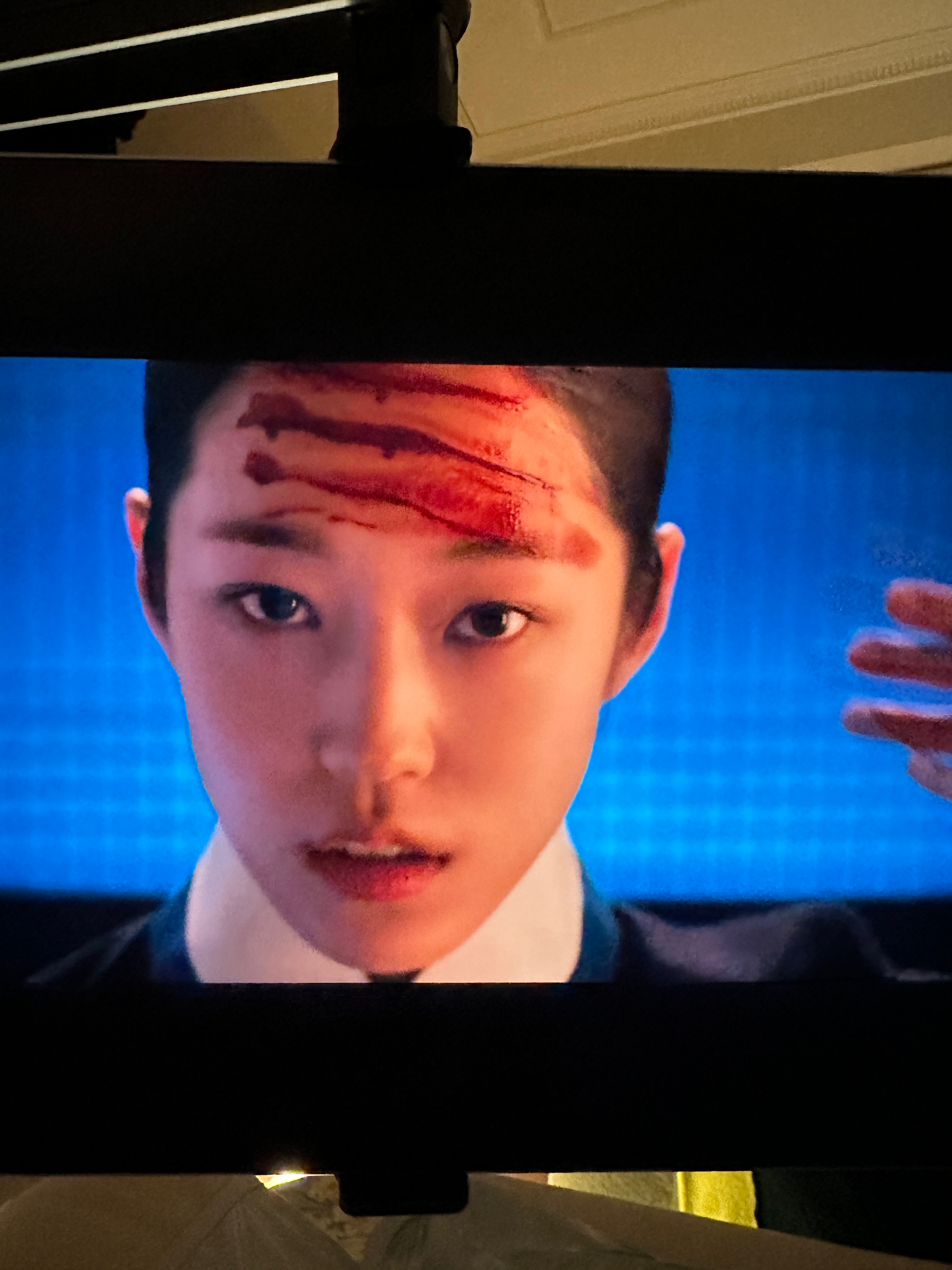 🩵🫧不行 我太喜欢这一幕了一秒爱上女主 🫶🏻还行 不是很恐怖的那种 甚至