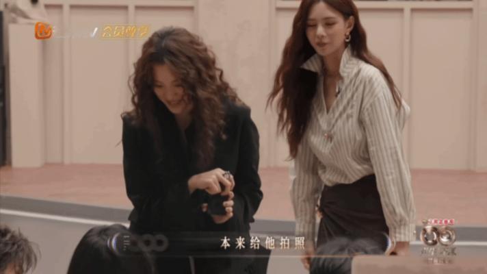 周兴哲被欧阳娜娜沈梦辰夸得暗爽刀锋一般的下颌线！娜娜梦辰的夸奖也太精准了，周兴哲