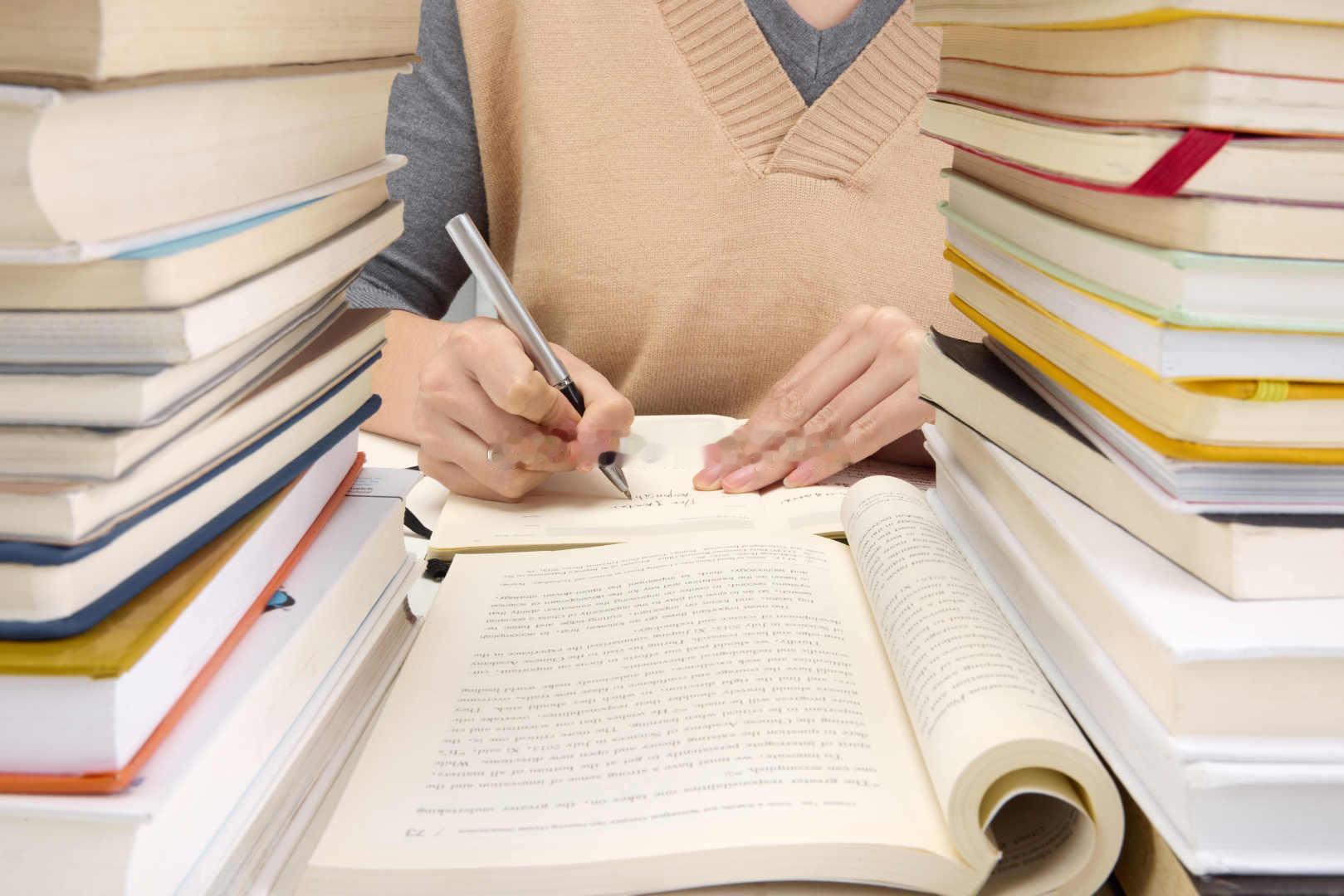 山西开启中高考身份证制发急事快办服务   2026年中高考在即，为解决考生在中高