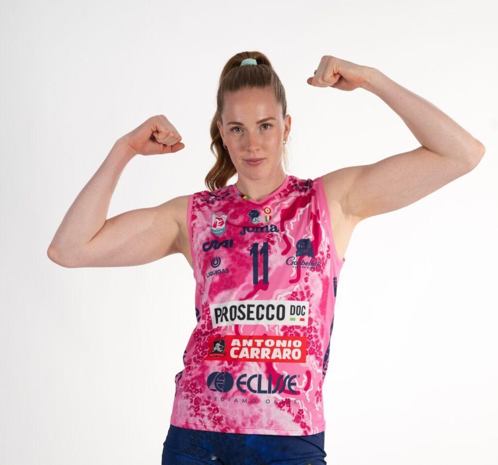 【推文 | 科内利亚诺官宣哈克续约 其他确认阵容近日内也会公布】排球明星 俱乐部